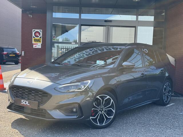 Ford FOCUS Wagon 1.5 ST-Line // NAVI // CAMERA // B&O AUDIO // ELEK. TREKHAAK // CRUISE CONTROL // HEAD UP DISPLAY //