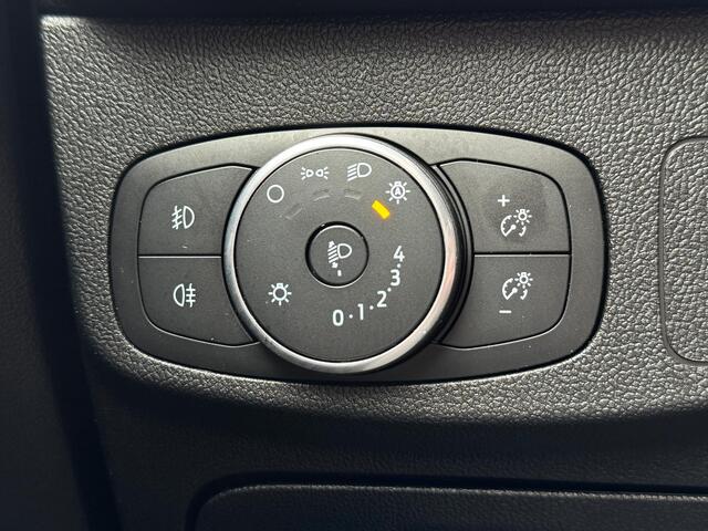 Ford FOCUS EcoBoost 125 pk ST-Line | Parkeersensoren | Apple Carplay & Android Auto | Privacy Glass | 17'' | B&O |