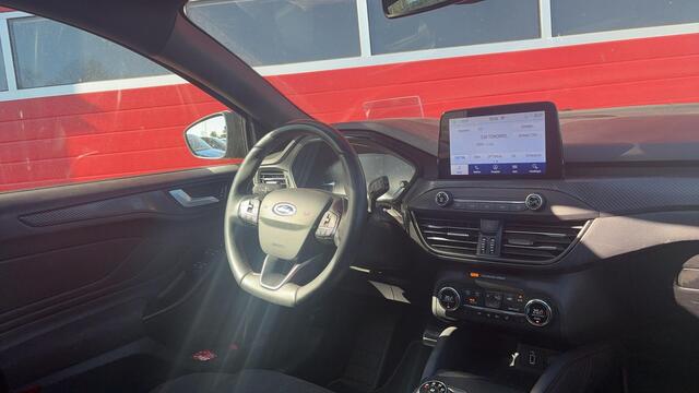 Ford FOCUS Wagon 2.0 EcoBlue ST Line X Business AUTOMAAT / FULL LED / PANORAMADAK / TREKHAAK / CAMERA / STOELVERW / ACC / B&O / KEYLESS