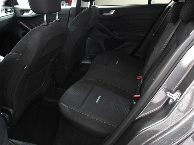 Ford FOCUS 1.0 EcoBoost 155pk Hybrid Automaat Active X DEMO ! Navigatie Climate Control Camera Parkeer sensoren B&O DAB Led Lichtmetalen velgen