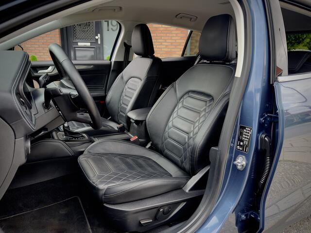 Ford FOCUS Wagon VIGNALE 1.0 AUT7 ECOBOOST HYBRID TITANIUM LEDER NAVI CAMERA DIGI-DASH APPLE-CARPLAY LED LMV PDC