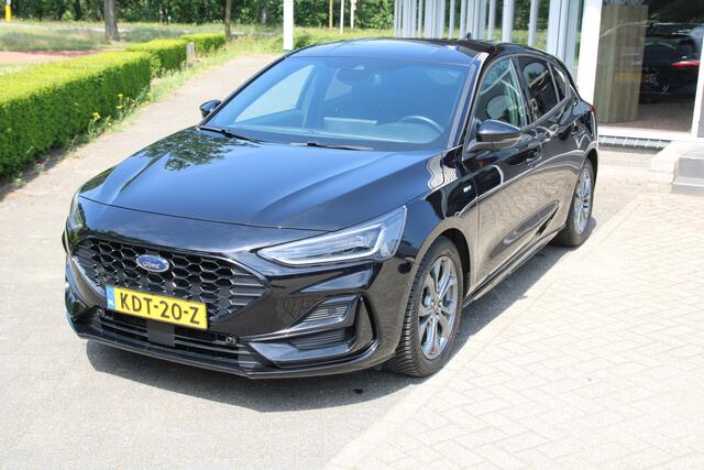 Ford FOCUS 1.0 EcoBoost Hybrid ST Line X WINTER-PACK| B&O AUDIO | MATRIX LED |