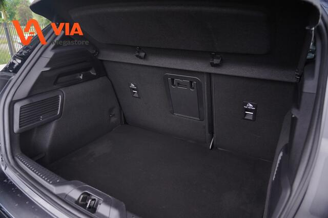 Ford FOCUS 1.0 | 125PK | ST-Line | Stoel- stuurverw. | Navi | Camera | PDC | Cruise | Sportstoelen | LED