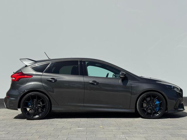 Ford FOCUS 2.3 350PK RS AWD | Recaro Seats | Xenon Verlichting | Winter Pack | Sony Audio | Pano | 100% dealeronderhouden |
