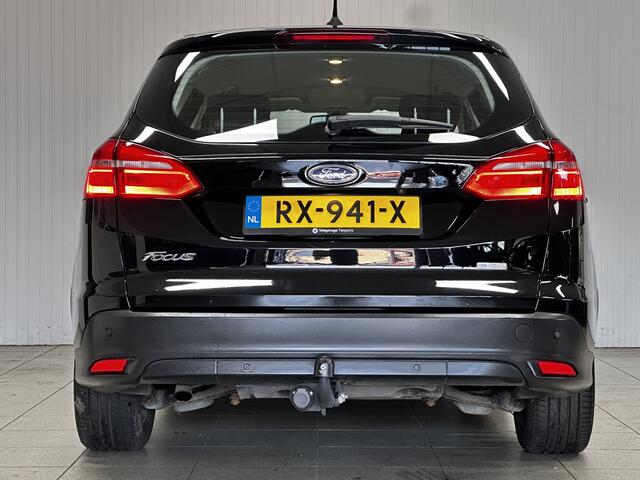 Ford FOCUS Wagon 1.0 Lease Edition/ Camera/ Apple + Android/ Navi/ Clima/ Cruise/ Elek. pakket/ Isofix/ Bluetooth/ Armsteun/ Multi. LEDER. Stuur/ 16'' LMV/ Mistl./ PDC.