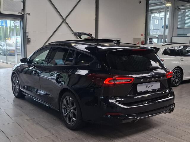 Ford FOCUS Wagon EcoBoost Hybrid 155 pk ST-Line | Pano | Winterpack | Cruise control | Climate control | SYNC 4 | All-season banden |
