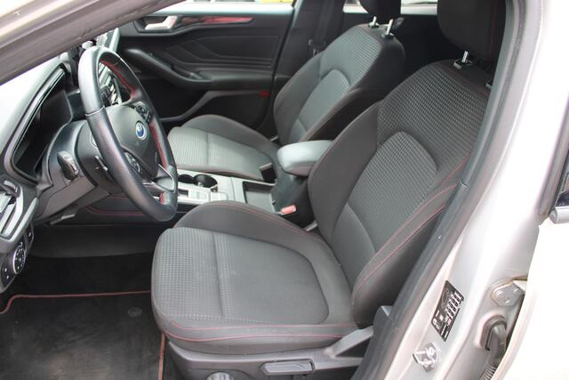 Ford FOCUS Wagon 1.5 EcoBoost ST Line X Business