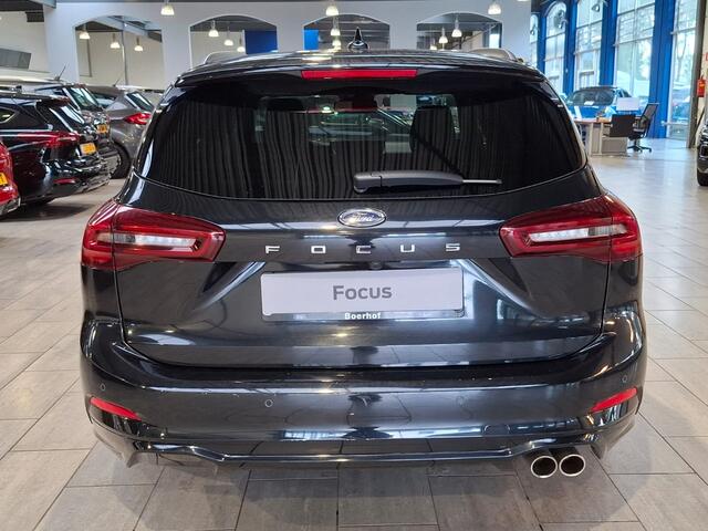 Ford FOCUS Wagon EcoBoost Hybrid 155 pk ST-Line | Winterpack | Cruise control | Camera | Clima | SYNC 4 | All-season banden | Keyless |