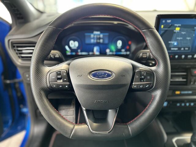 Ford FOCUS Wagon EcoBoost Hybrid 155 pk ST-Line | Winterpack | Cruise control | Camera | Clima | SYNC 4 | All-season banden | Keyless |