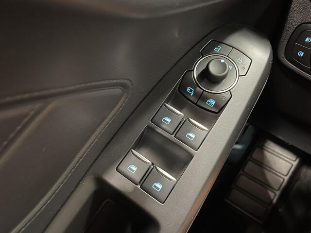 Ford FOCUS 1.0 EcoBoost Hybrid 155pk Automaat ST Line Navigatie Cruise Control Parkeer sensoren Lichtmetalen Velgen Extra Getint Glas