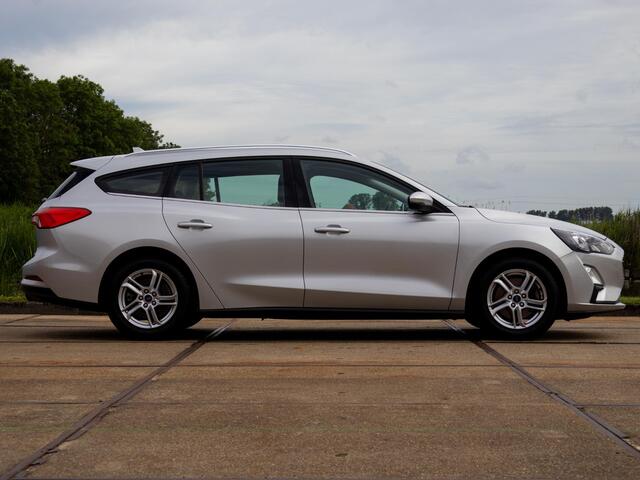 Ford FOCUS Wagon 1.0 EcoBoost Trend Edition Business 16" Lane assist Apple CarPlay