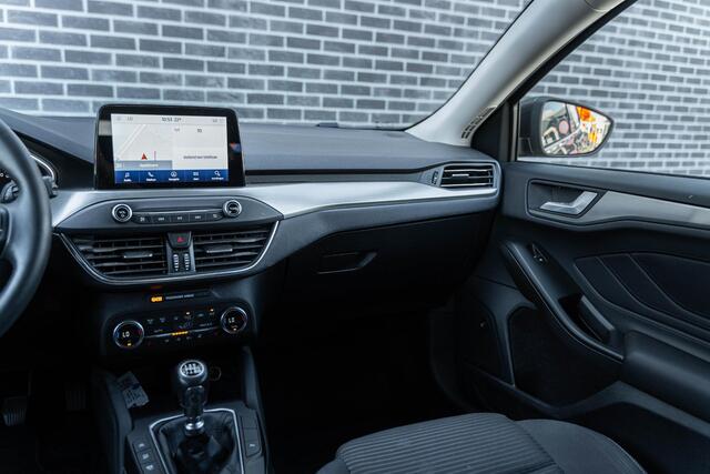 Ford FOCUS Wagon 1.0 EcoBoost 125 Titanium Business | Bang Olufsen Audio | Keyless Entry | Parkeersensoren | Stoelverwarming | LED Koplampen | Privacy Glas | Navigatie | Apple Carplay | Android Auto