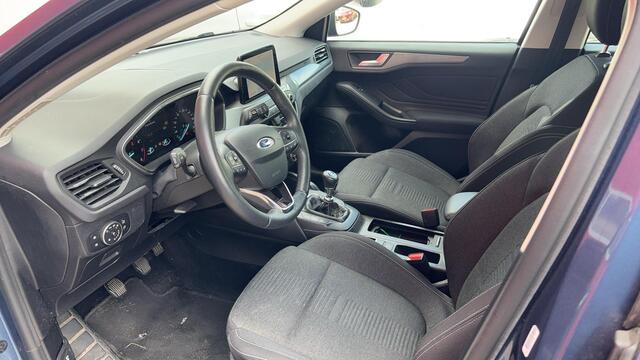 Ford FOCUS Wagon 1.0 EcoBoost Active Business TREKHAAK / KEYLESS / CAMERA / CARPLAY / ACC / STOELVERW / STUURVERW / NL-AUTO