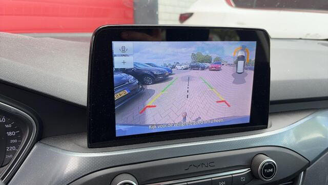 Ford FOCUS Wagon 1.0 EcoBoost Active Business TREKHAAK / KEYLESS / CAMERA / CARPLAY / ACC / STOELVERW / STUURVERW / NL-AUTO