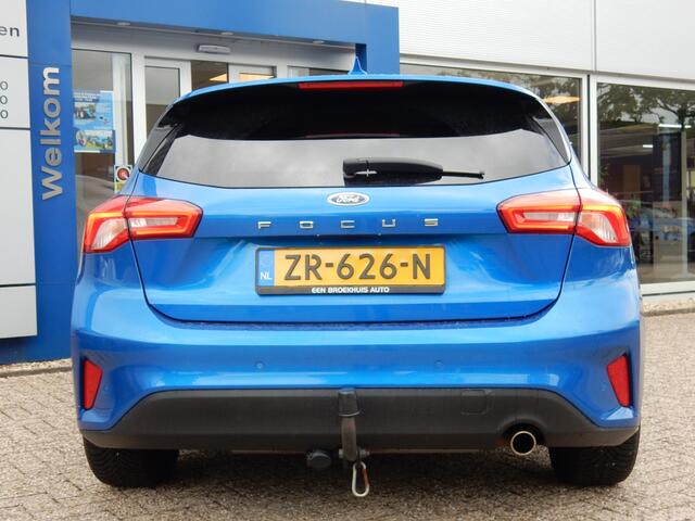 Ford FOCUS 125PK EcoBoost Titanium Business | Winter Pack | All season banden | B&O | Privacy glass | ISOFIX |