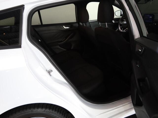 Ford FOCUS Wagon 1.5 EcoBoost ST Line Business | Trekhaak Elektr. | Winterpakket | Parkeercamera | Cruise Control Adaptief | Navigatie |