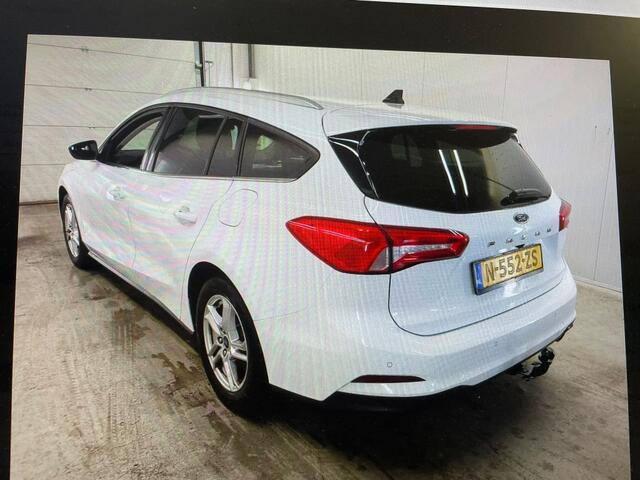 Ford FOCUS Wagon 1.0 EcoB. Tr Ed. bns TREKHAAK / CAMERA / CARPLAY / ANDROID / DAB