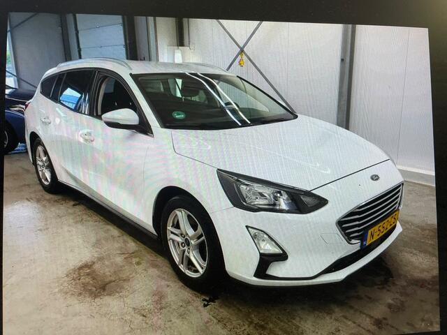 Ford FOCUS Wagon 1.0 EcoB. Tr Ed. bns TREKHAAK / CAMERA / CARPLAY / ANDROID / DAB