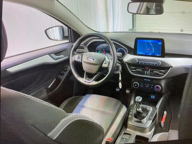 Ford FOCUS Wagon 1.0 EcoB. Tr Ed. bns TREKHAAK / CAMERA / CARPLAY / ANDROID / DAB
