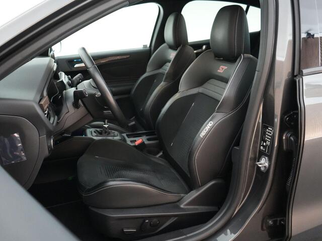 Ford FOCUS ST-3 2.3 280pk |B&O|blind spot|Apple Carplay|adaptive LED|winterpack|parkeercamera|cruise control|19" LMV|