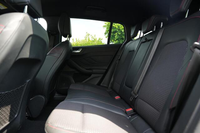 Ford FOCUS Wagon 1.5 EcoBoost ST Line Business Stoel Stuur verwarming