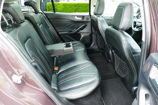 Ford FOCUS Wagon 1.0 125pk Vignale. Panodak, Adap Cruise, B&O, Leer, Stoel&StuurVerw, 18"LMV, Haak 1000kg