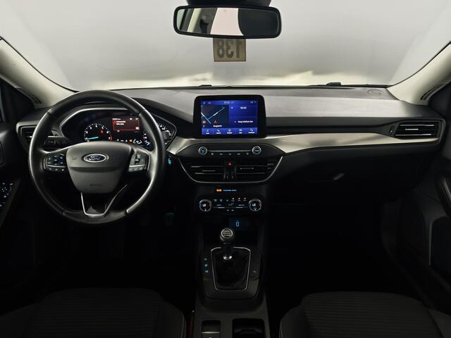 Ford FOCUS 1.0 EcoBoost Titanium Business | Panoramadak | Adaptieve Cruise Control | Navigatie