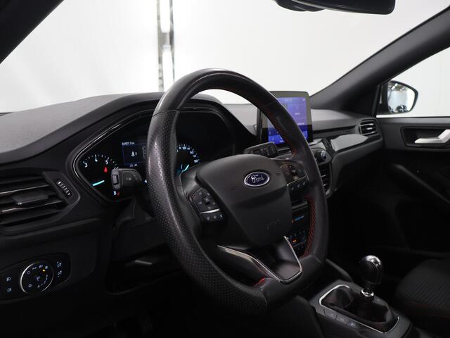 Ford FOCUS Wagon 1.0 EcoBoost Hybrid ST Line Business | Winterpakket | Parkeercamera | Climate Control | Cruise Control | Navigatie |