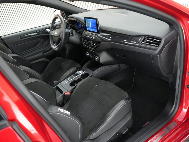Ford FOCUS Wagon ST-3 AUTOMAAT 2.3 280pk PERFORMANCE PACK |track modus|panoramadak|B&O|Apple Carplay|blind spot|adaptive cruise control|winterpack|parkeercamera|19" LMV|