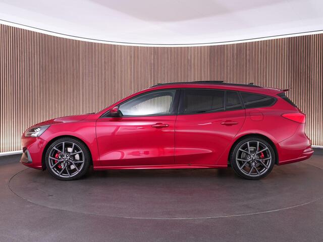 Ford FOCUS Wagon ST-3 AUTOMAAT 2.3 280pk PERFORMANCE PACK |track modus|panoramadak|B&O|Apple Carplay|blind spot|adaptive cruise control|winterpack|parkeercamera|19" LMV|