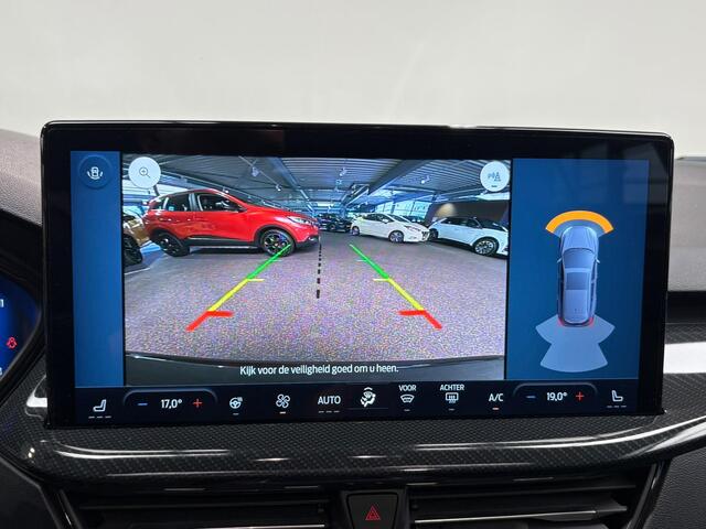 Ford FOCUS Wagon 1.0 EcoBoost Hybrid ST Line X | Panoramadak | Blindspot Detectie | Stoelverwarming |