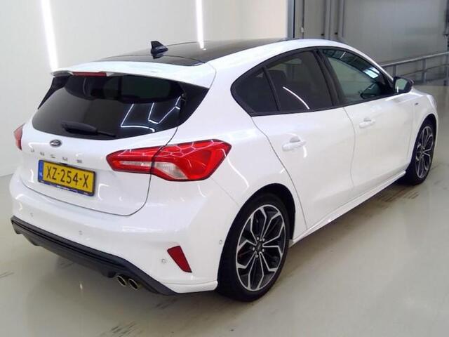 Ford FOCUS 125pk ST Line Full LED Navi Camera Adap Cruise Winter & Parking pack 18" Zwart Dak 5drs Dealeronderhouden