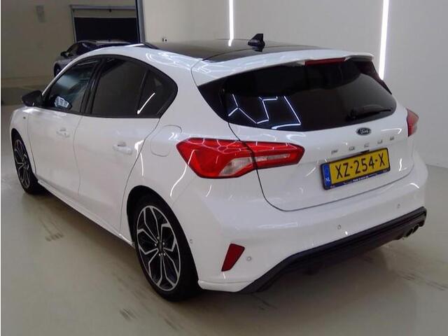 Ford FOCUS 125pk ST Line Full LED Navi Camera Adap Cruise Winter & Parking pack 18" Zwart Dak 5drs Dealeronderhouden