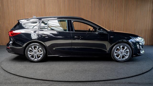 Ford FOCUS Wagon 1.0 EcoB. Hybrid ST Line Navi Camera Climate PDC LED Zwarte hemelbekleding LM velgen