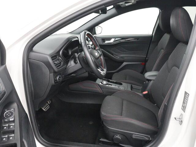 Ford FOCUS Wagon 1.5 EcoBoost ST Line X Business | Virtual | Cruise control | Lane assist | Camera | DAB | Climate control | Elektrische kofferklep | Navigatie | Bluetooth | Carplay