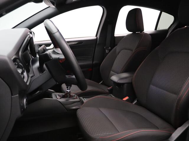 Ford FOCUS 125pk EcoBoost Hybrid ST Line Apple Carplay/Android Auto | Climate