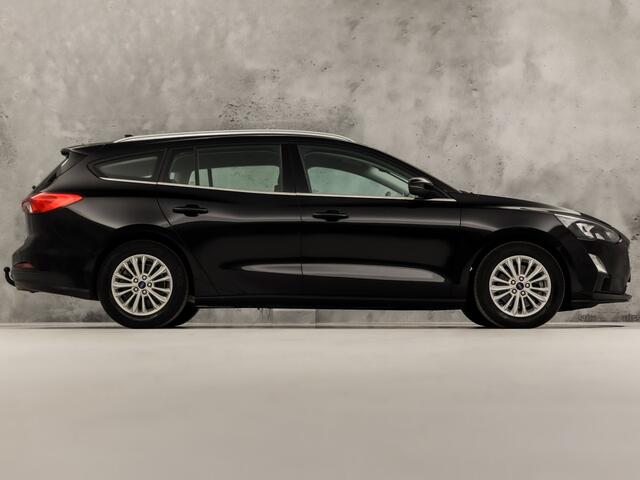Ford FOCUS Wagon 1.0 EcoBoost Titanium Sport Automaat (APPLE CARPLAY, GROOT NAVI, CLIMATE, TREKHAAK, SPORTSTOELEN, KEYLESS, LED KOPLAMPEN, LM VELGEN, LANE ASSIST, NIEUWSTAAT)