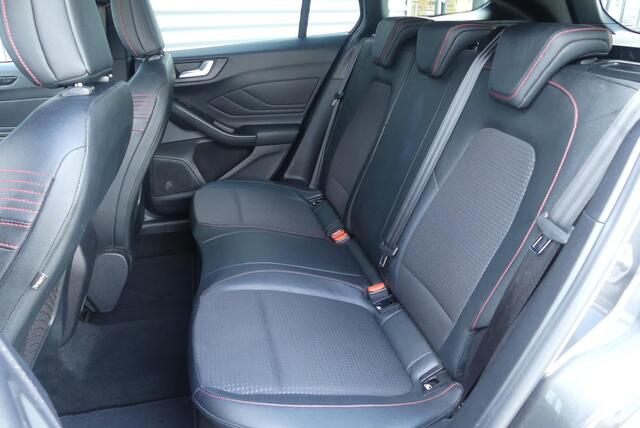 Ford FOCUS Wagon 1.0 EcoBoost ST Line Business TREKHAAK (1.000KG), WINTER PACK, CRUISE, CLIMA, NAVI, CAMERA, PDC V&A, APPLE CARPLAY/ANDROID AUTO, KEYLESS, ELEKT. ACHTERKLEP, ELEKT. STOEL, 126.625KM