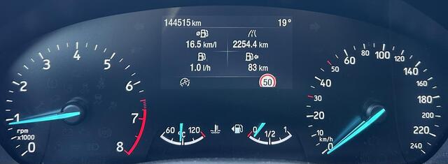Ford FOCUS Wagon 1.0 EcoBoost Titanium Business 125PK | PANO | 2e Eigenaar | NL AUTO | Onderhoudshistorie | NAP | Elektrische Achterklep | Parkeersensoren | Winter Pack | Stoel Stuur en Voorruitverwarming | Climate Control | Cruise Control | Navigatie | Carplay | 2