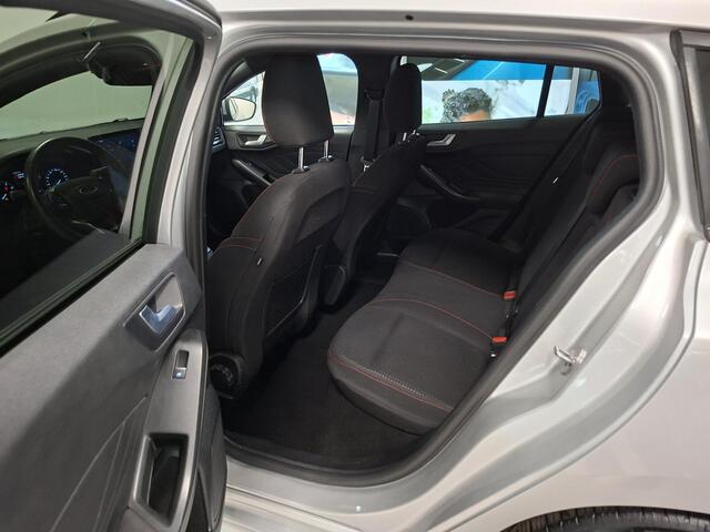 Ford FOCUS Wagon 1.0 EcoBoost Hybrid ST Line * Automaat * Winter Pack * Adap Cruise*