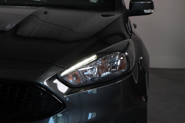 Ford FOCUS Wagon 1.0 ST-Line LED, Cruise Control, PDC, Apple Carplay/Android Auto, Dealer Onderhouden!