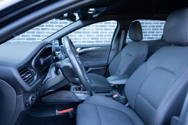 Ford FOCUS Wagon 1.0 EcoBoost Hybrid 125 ST Line X Business | Achteruitrijcamera | Parkeersensoren | Stoelverwarming | LED Koplampen | Climate Control | Cruise Control | Navigatie | Apple Carplay | Android Auto | Keyless Entry | Elektrische Achterklep
