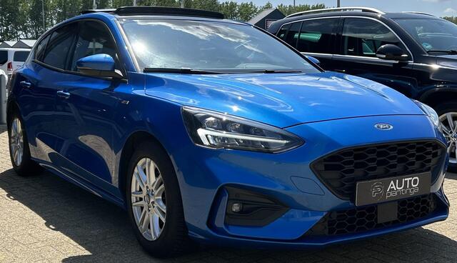 Ford FOCUS 1.0 EcoBoost ST Line Business 125PK | 2e Eigenaar | NL AUTO | PANO | Achteruitrijcamera | Keyless Entry | Navigatie | DAB+ | B&O Audio | LED | Stoelverwarming | Stuurverwarming | Voorruitverwarming | Climate Control | Apple Carplay & Android Auto | Privac