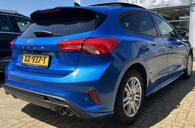 Ford FOCUS 1.0 EcoBoost ST Line Business 125PK | 2e Eigenaar | NL AUTO | PANO | Achteruitrijcamera | Keyless Entry | Navigatie | DAB+ | B&O Audio | LED | Stoelverwarming | Stuurverwarming | Voorruitverwarming | Climate Control | Apple Carplay & Android Auto | Privac