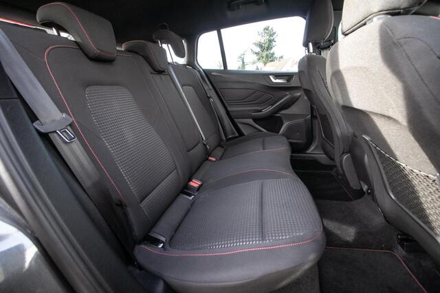 Ford FOCUS Wagon 1.0 EcoBoost mild Hybrid 155 pk aut. ST-Line X -Winterpack | Nav | Afn. trekhaak | All-seasonb. | HUD | 1500 KG Trekgewicht