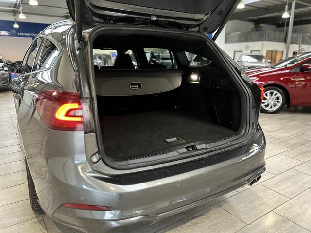 Ford FOCUS Wagon EcoBoost Hybrid 155pk ST Line X | AUTOMAAT | Matrix LED | Adapt. Cruise | AGR Stoel | Elektrische Achterklep | Winterpack | SYNC 4 |