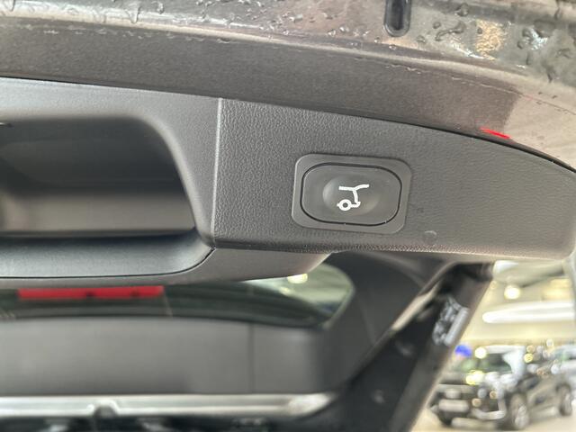 Ford FOCUS Wagon EcoBoost Hybrid 155pk ST Line X | AUTOMAAT | Matrix LED | Adapt. Cruise | AGR Stoel | Elektrische Achterklep | Winterpack | SYNC 4 |