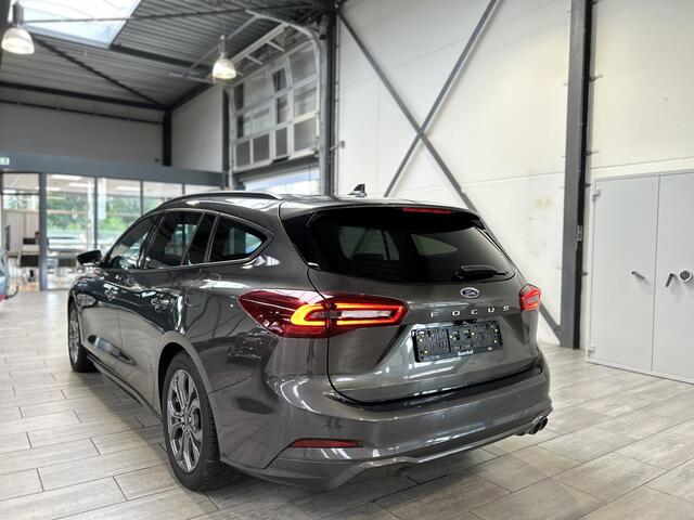 Ford FOCUS Wagon EcoBoost Hybrid 155 pk ST-Line | Cruise control | Winterpack | Climate control | SYNC 4 | All-season banden |