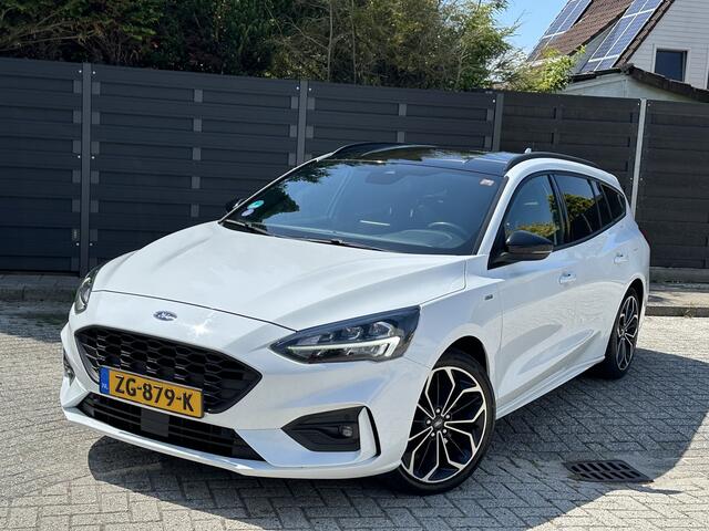 Ford FOCUS Wagon 125PK EcoBoost ST Line Business | Trekhaak | Winterpack | Keyless | Clima | B&O | Park. sens V+A