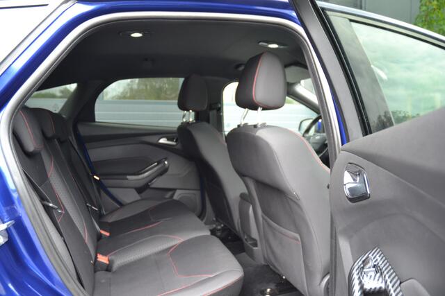 Ford FOCUS 1.0 ST-Line NAP | Voorruitverwarming | Cruise Control